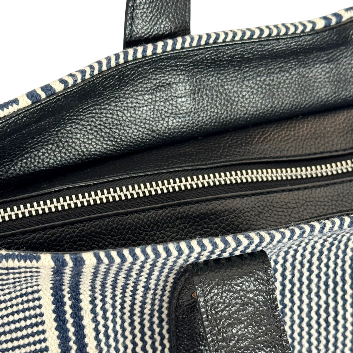 DHURRI HANDBAG SPST - ZIPPED - 002 (Navy & White)