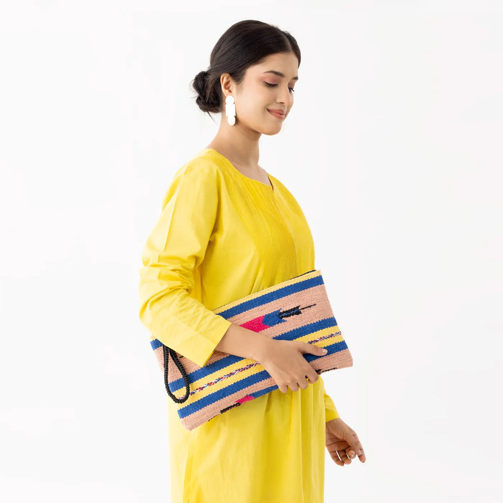 DHURRI LONG CLUTCH - 001