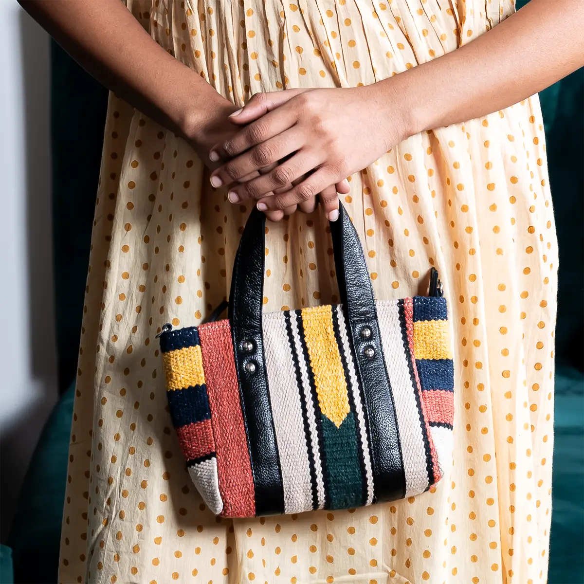 DHURRI MINI TOTE - ZIPPED - 026