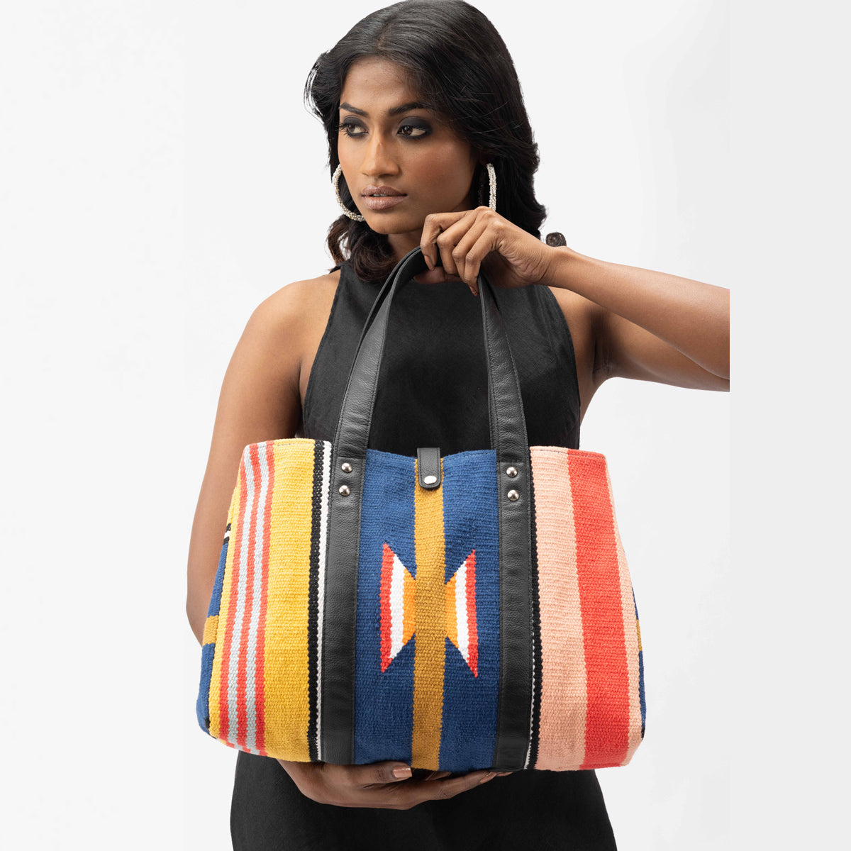 DHURRI SMALL TOTE MC - 013
