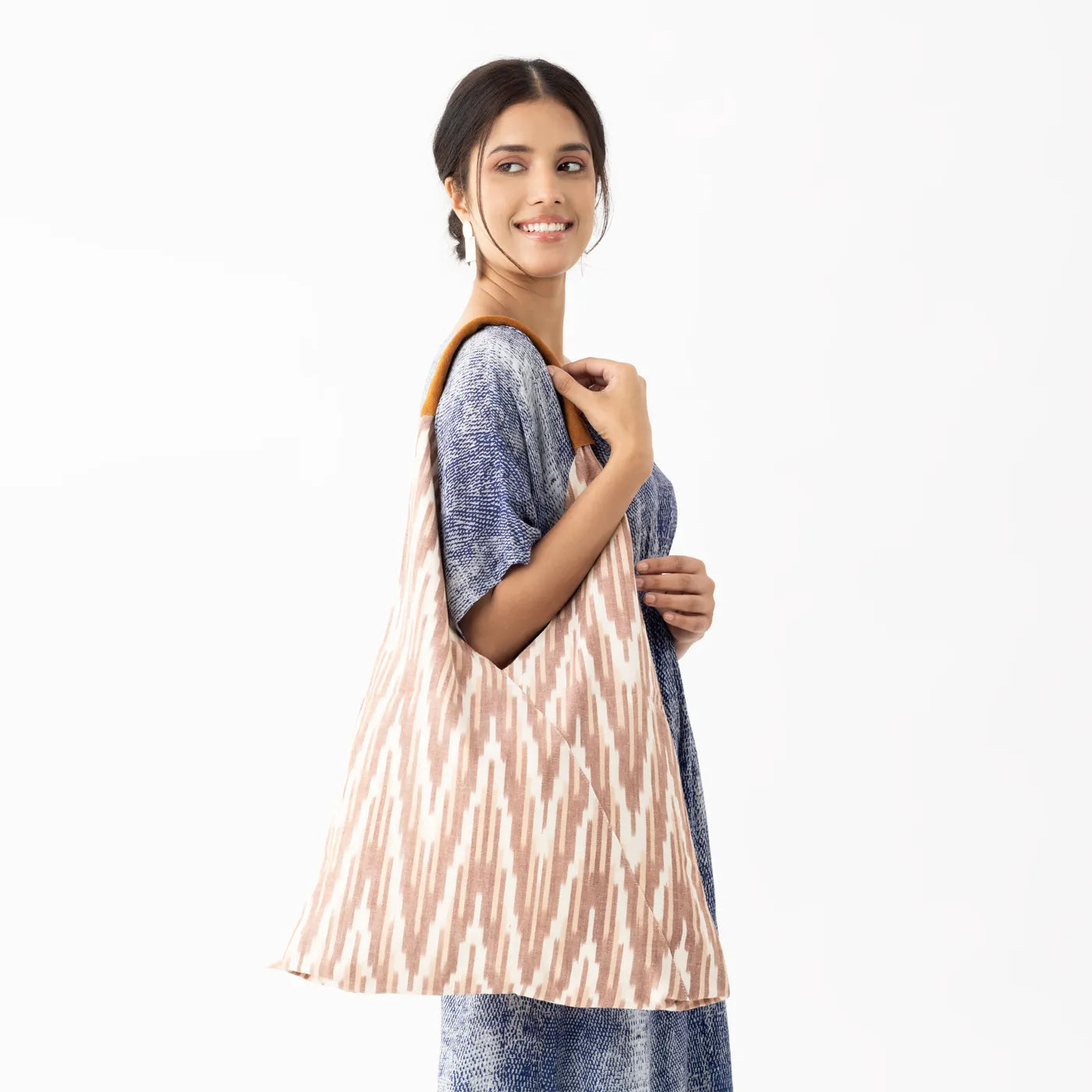 IKAT SHOULDER BAG - BEIGE