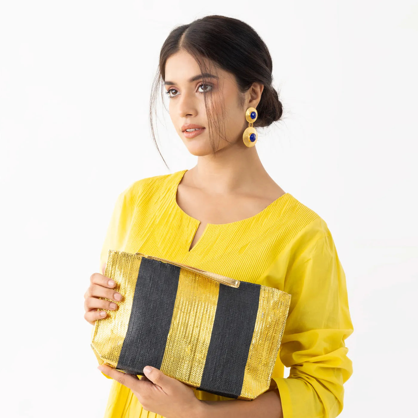 METALLIC CLUTCH - BLACK GOLD BANDS