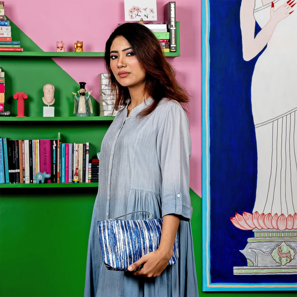 METALLIC CLUTCH - SILVER BLUE IKAT