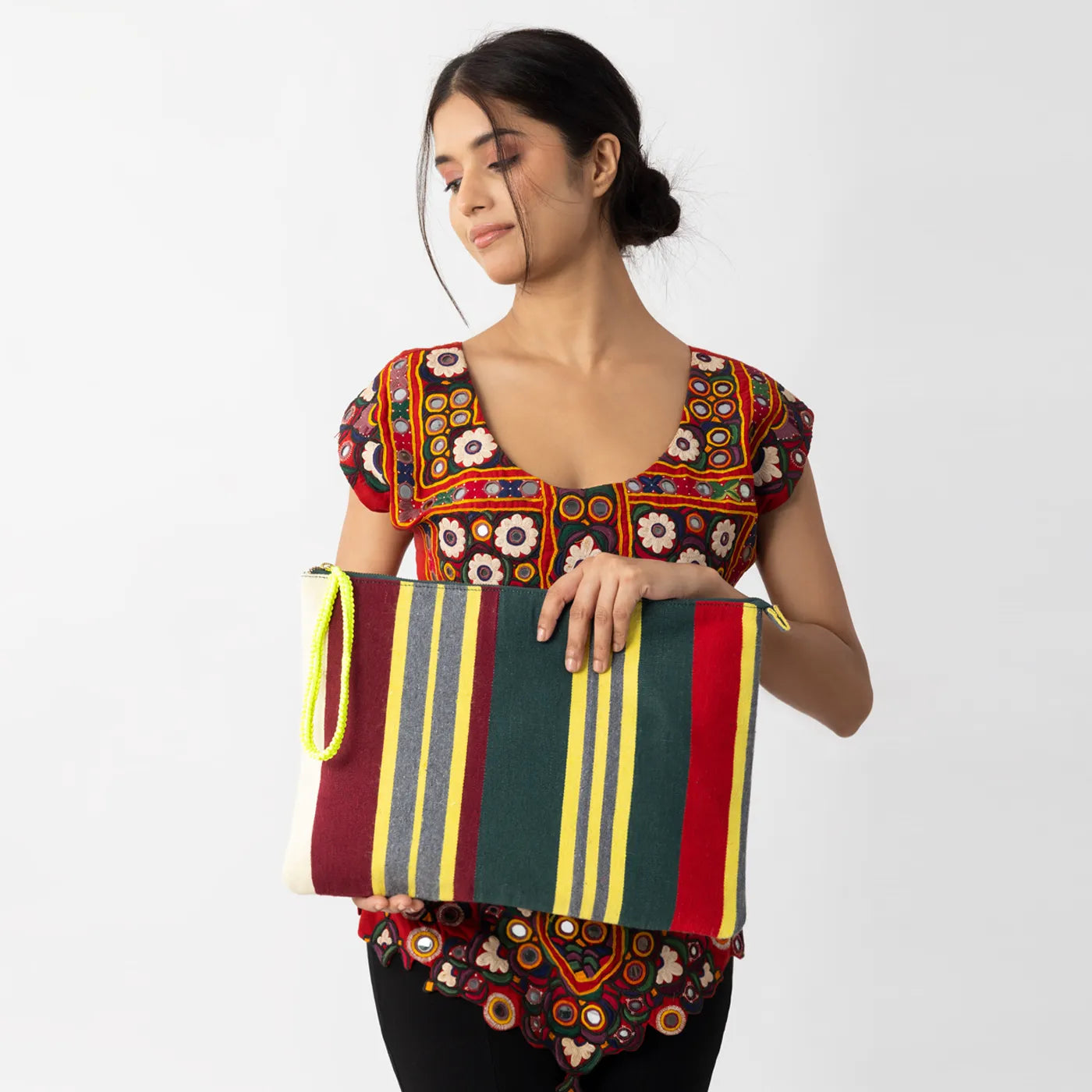 STRIPY BIG POUCH - 015